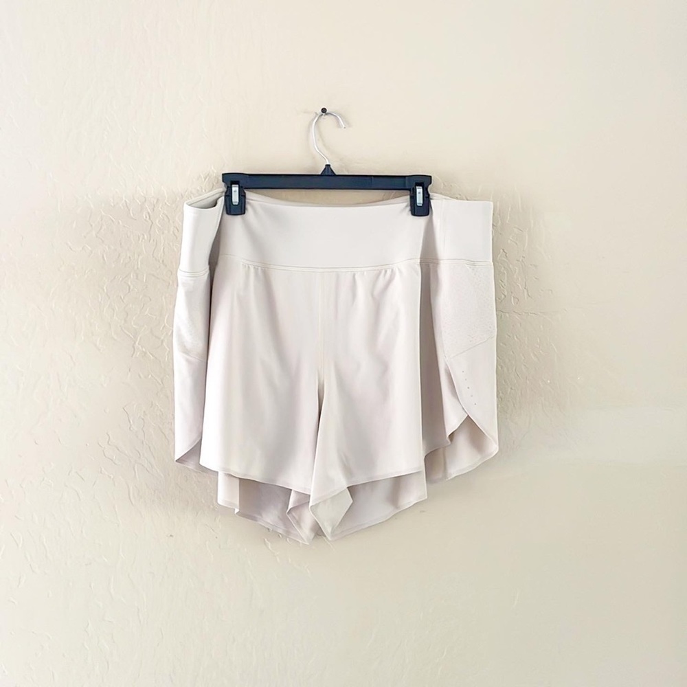 🌿Final Sale Athleta Stellar Crop Trouser Running Shorts‎